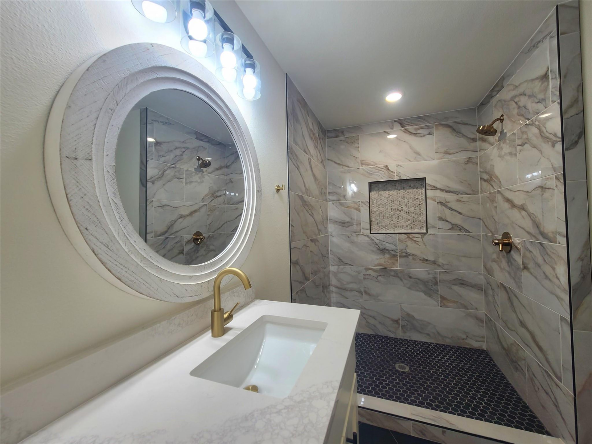 805 W Munson Street thumbnail 8